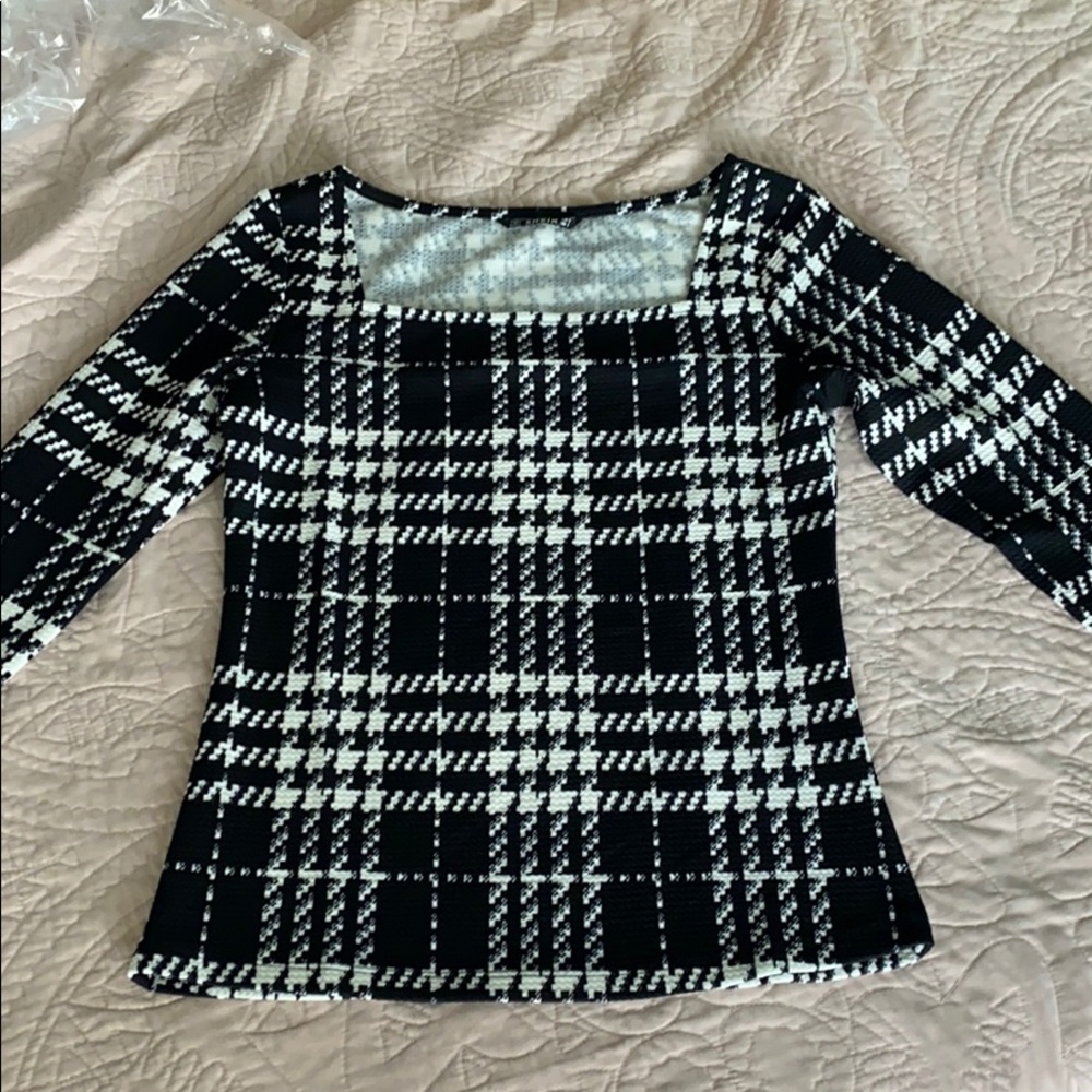 SHEIN Black and White fitted long sleeve sweater